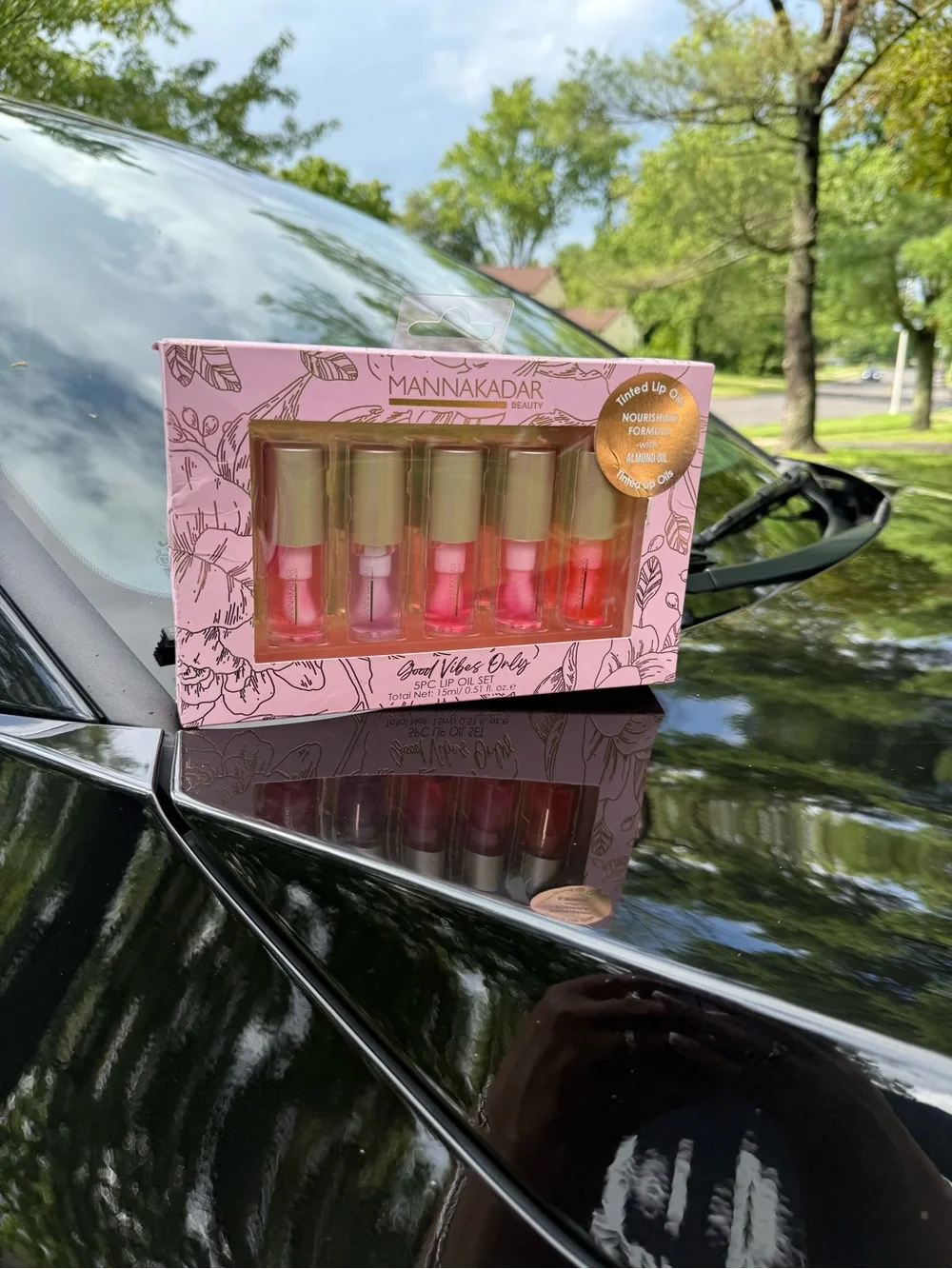 Manna Kadar five tinted